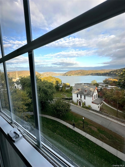 421 Northview Ct, Peekskill, NY 10566