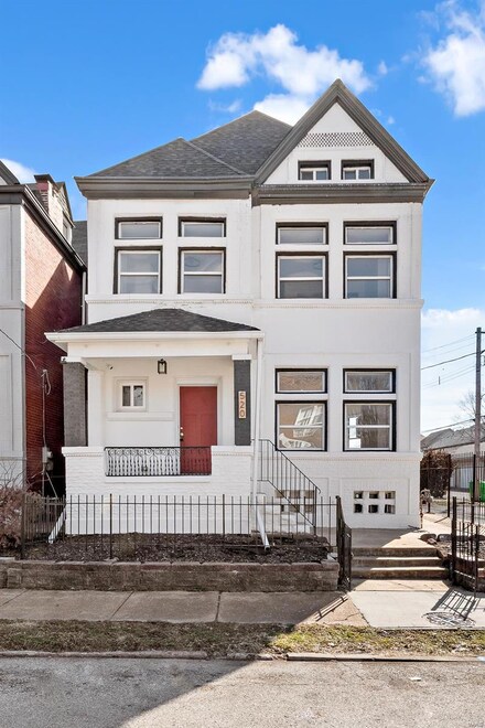520 Whittier St, Saint Louis, MO 63108