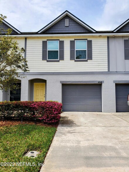 10548 Maidstone Cove Dr, Jacksonville, FL 32218