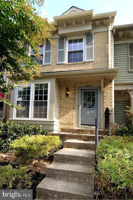 6581 Cypress Point Rd, Alexandria, VA 22312