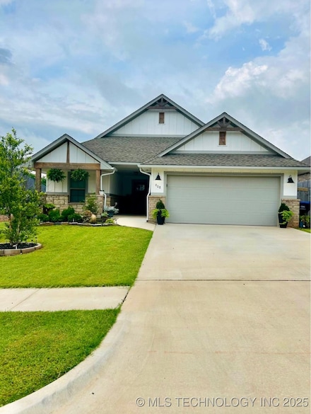 908 Dahlia Ln, Noble, OK 73068
