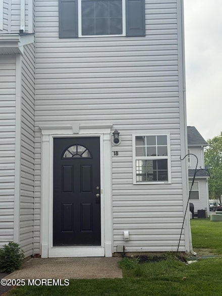 18 Esplanade Way, Bayville, NJ 08721