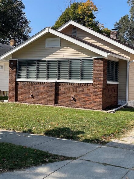 402 S Spencer Ave, Indianapolis, IN 46219