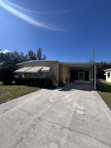 222 W Caribbean, Port St. Lucie, FL 34952