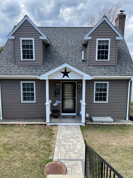 205 Ashby Rd, Ashburnham, MA 01430