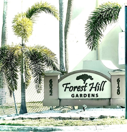6100 Forest Hill Blvd Unit 105, West Palm Beach, FL 33415