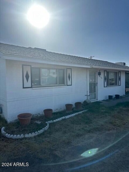 1703 W Belfast St, Mesa, AZ 85201