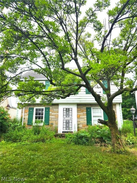 742 Allison Ave, Lorain, OH 44052