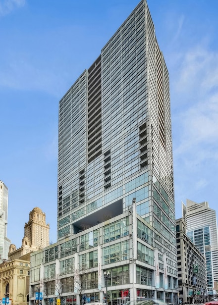 8 E Randolph St Unit 2405, Chicago, IL 60601