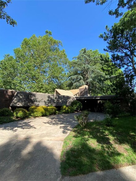 2518 Acacia Ct, Norman, OK 73072