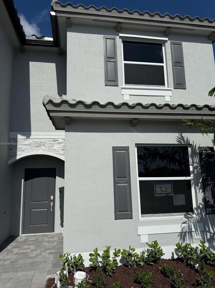 132 SE 11 Ct, Florida City, FL 33034