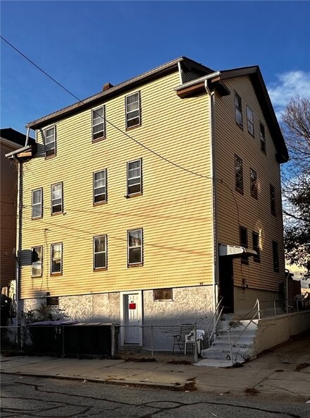 93 Laban St, Providence, RI 02909