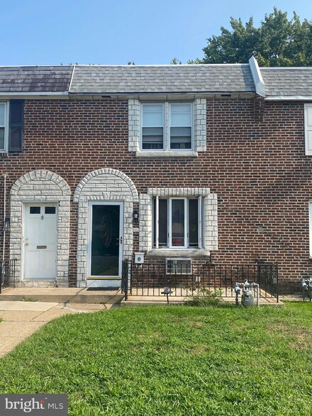 216 Tribet Place, Darby, PA 19023