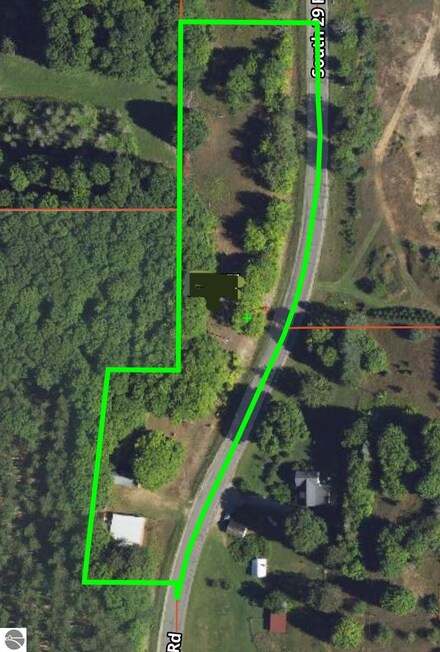 350 S 29 Rd, Cadillac, MI 49601
