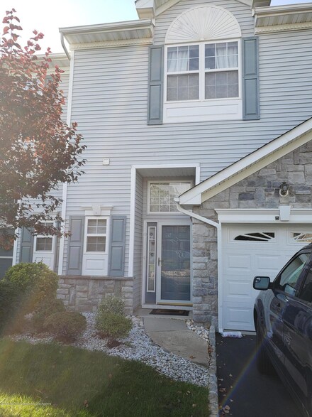 2 Chimney Ct Unit 152, South Amboy, NJ 08879