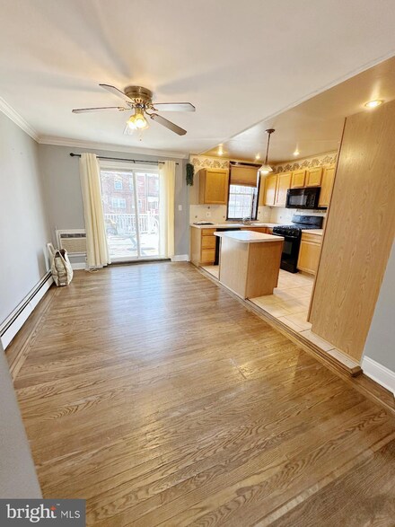 2908 Knorr St, Philadelphia, PA 19149