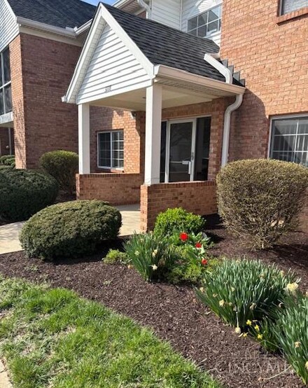 3228 Heritage Square Dr, Cincinnati, OH 45251