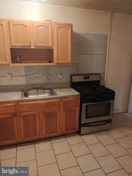 4014 N 6th St, Philadelphia, PA 19140