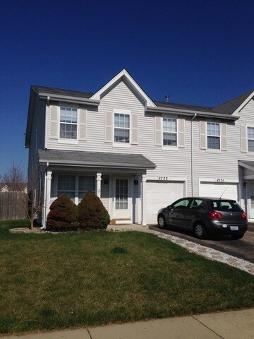 2753 Cedar Glade Rd, Naperville, IL 60564
