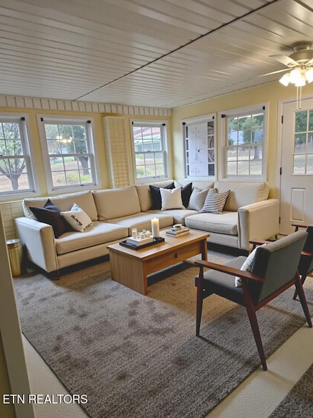 1372 Jamestown Hwy, Livingston, TN 38570