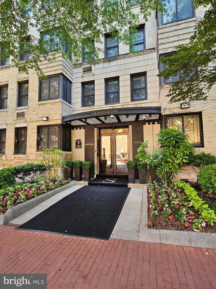 1010 25th St NW Unit 208, Washington, DC 20037