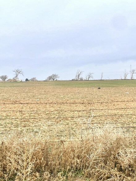 1302 Avenue M, Olton, TX 79064