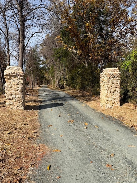 9-F Dulwich Dr, Amherst, VA 24521