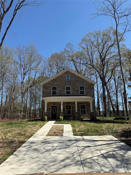 4731 Whispering Oaks Dr, Charlotte, NC 28213