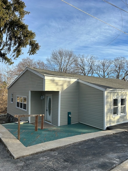 35569 N Olive St, Ingleside, IL 60041