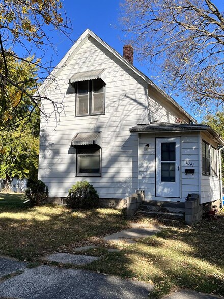 1041 S 15th St, Fort Dodge, IA 50501