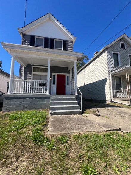 5665 Prosser Ave, Cincinnati, OH 45216