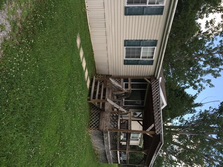 662 Nolin Park Rd, Clarkson, KY 42726
