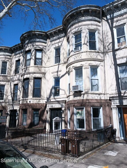 461 77th St, Brooklyn, NY 11209