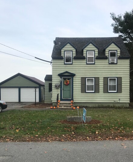 184 Cianchette St, Pittsfield, ME 04967