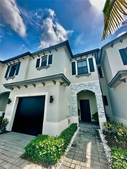 452 NW 203rd Terrace, Miami, FL 33169