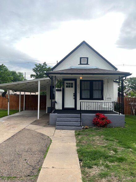 2211 E Routt Ave, Pueblo, CO 81004