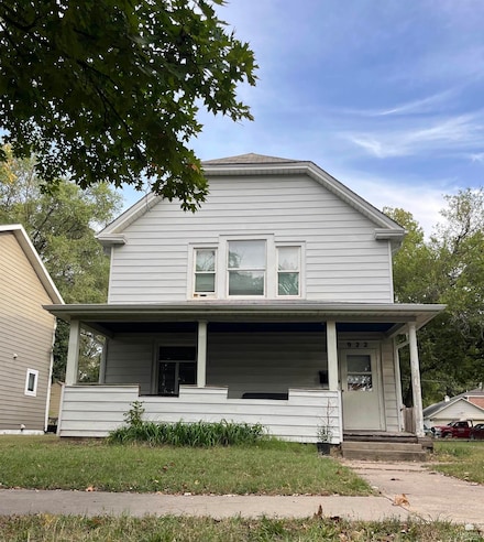 922 Bertrand St, Manhattan, KS 66502
