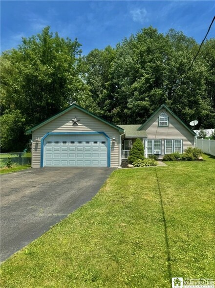 3208 Young St, Jamestown, NY 14701
