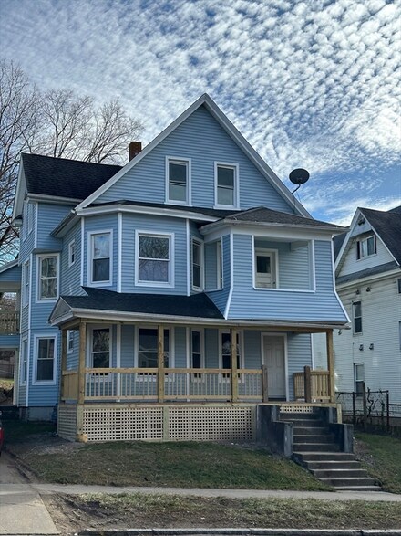 51 Leete St, Springfield, MA 01108