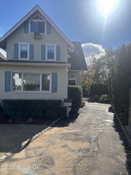 112 E Elm St Unit 2, Greenwich, CT 06830