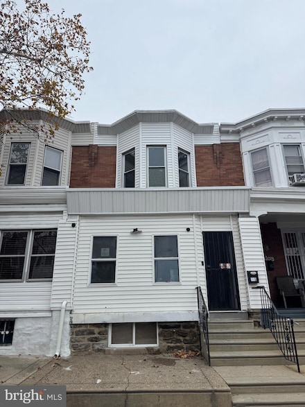 425 W Rockland St, Philadelphia, PA 19120