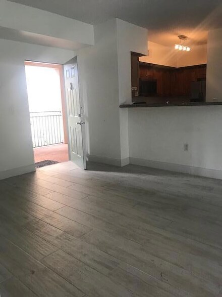 11770 Saint Andrews Place Unit 202, Wellington, FL 33414