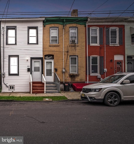 23 Hart Ave, Trenton, NJ 08638