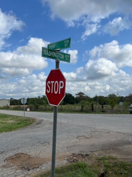 Lot 1 21st St, Hempstead, TX 77445