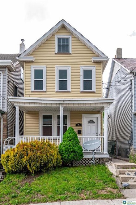 1057 Jackson St, Easton, PA 18042