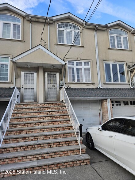 119 Oceanside Ave, Staten Island, NY 10305