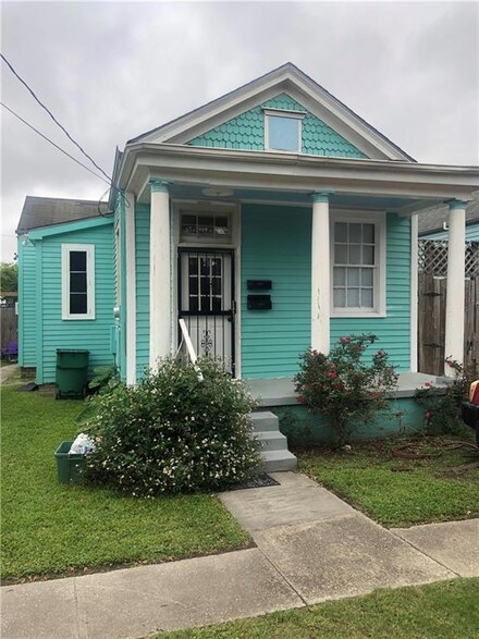 129 Addison St, New Orleans, LA 70121