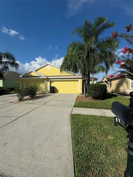11412 Captiva Kay Dr, Riverview, FL 33569