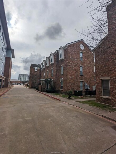 400 Nagle St Unit 505, College Station, TX 77840