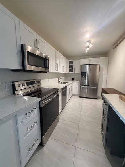 401 69th St Unit 1610, Miami Beach, FL 33141